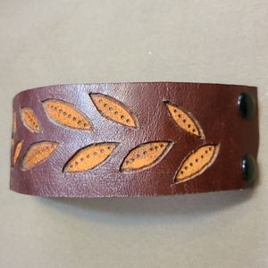 Leather bracelet